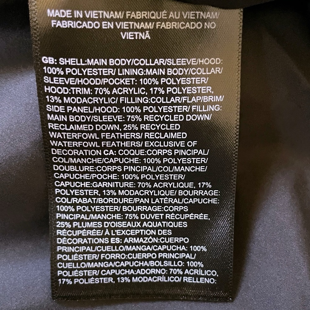 The North Face Women’s Gotham Jacket In TNF Black - Picture 6 of 9